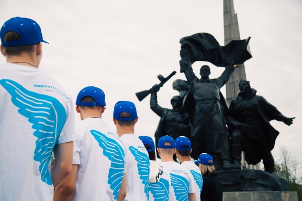 Донбасс, свободный от нацизма: Волонтёры Победы провели мероприятия в честь 80-летия памятной даты